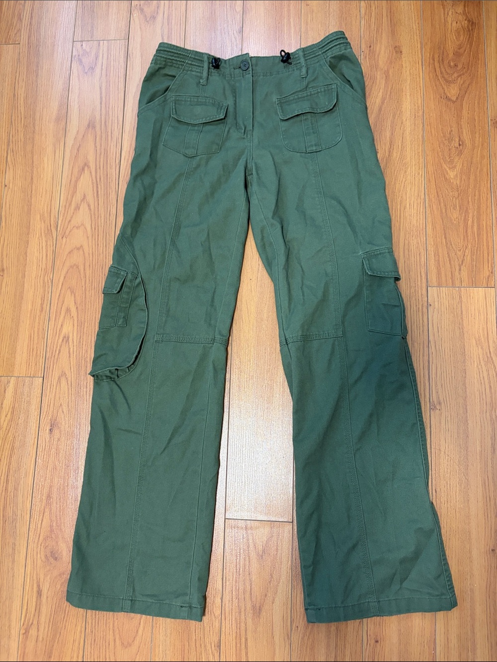 Brandy Melville Green Cargo Pants